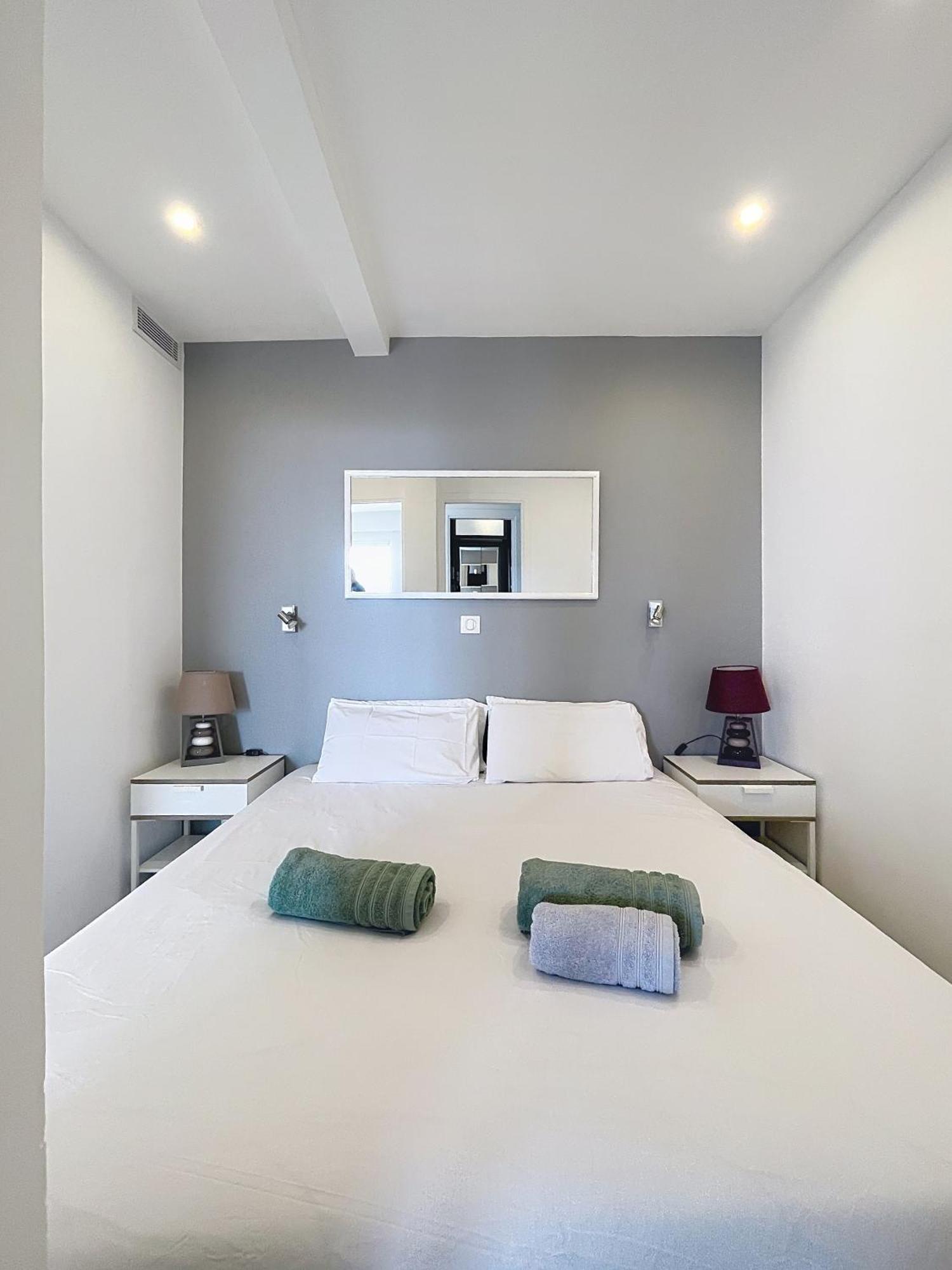 Croisette I - 4 Pers - Front De - Climatise